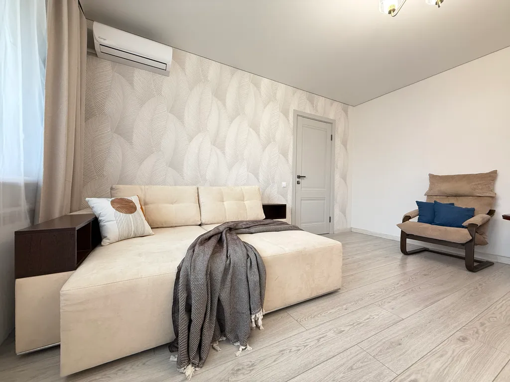 Квартира двухкомнатная в Гагаринском, 50 м², Севастополь — фото 3