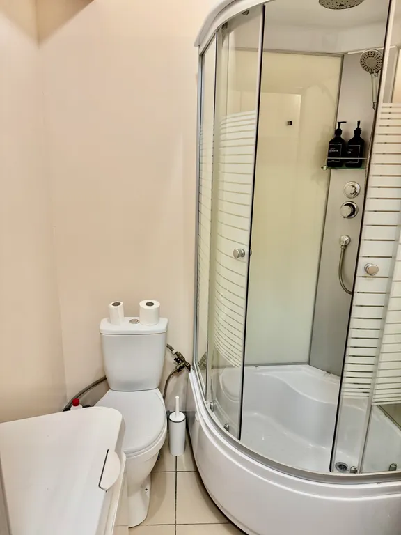Студия однокомнатная в Академическом, 22 м², Екатеринбург — ванная комната