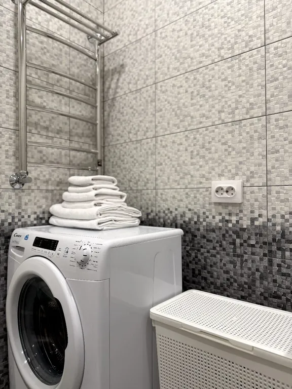 Квартира двухкомнатная на улице Брестской, 64 м², Рязань — ванная комната, фото 6
