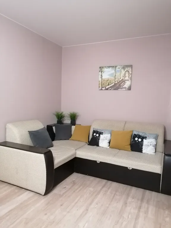 Квартира однокомнатная в Чкаловском, 45 м², Екатеринбург — спальня, фото 5
