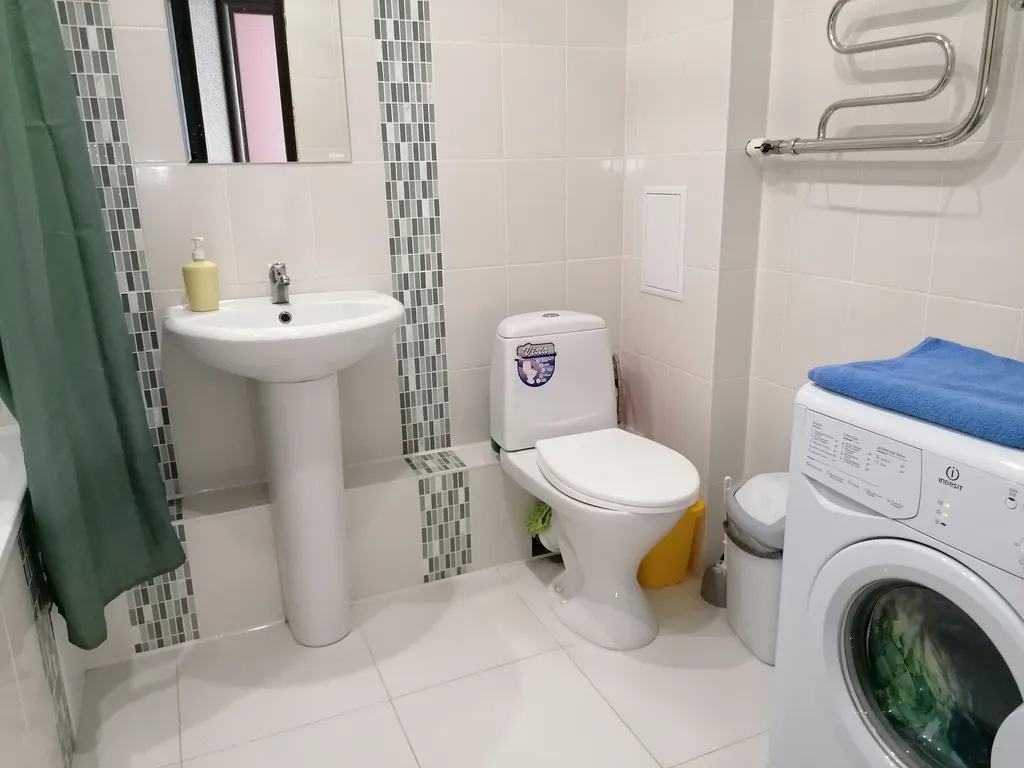 Квартира однокомнатная в Чкаловском, 45 м², Екатеринбург — ванная комната, фото 5