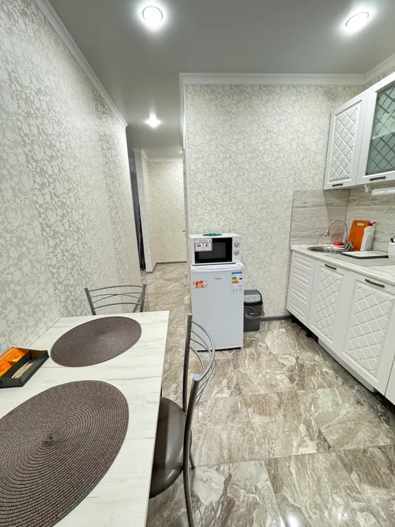 Квартира однокомнатная на улице Советской, 35 м², Минеральные Воды — кухня, фото 5