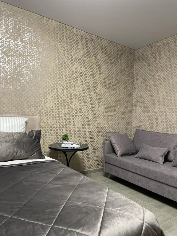Квартира однокомнатная в Железнодорожном, 48 м², Самара — спальня, фото 3