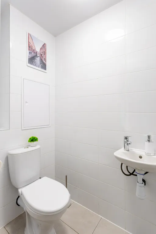 Квартира трёхкомнатная у Братиславской, в Люблино, 58 м², Москва — ванная комната