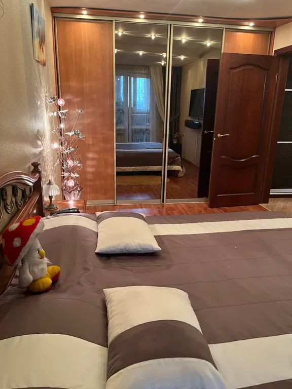 Квартира двухкомнатная в Канавинском, 56 м², Нижний Новгород — спальня, фото 3