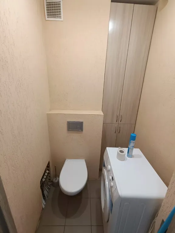 Квартира двухкомнатная на улице Радужной, 60 м², Чебоксары — ванная комната