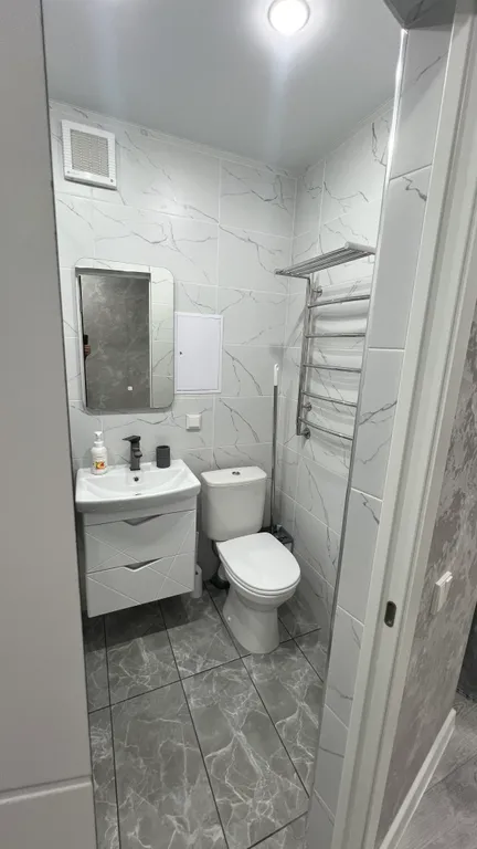 Квартира двухкомнатная в переулке Башкевиче, 45 м², Каменск-Шахтинский — фото 4