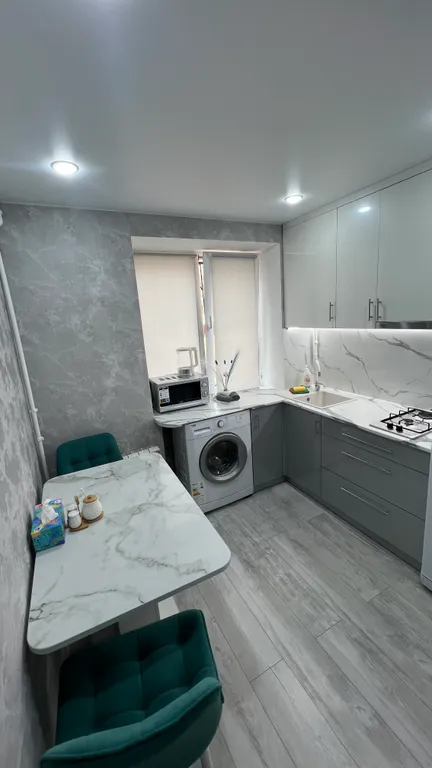 Квартира двухкомнатная в переулке Башкевиче, 45 м², Каменск-Шахтинский — фото 6