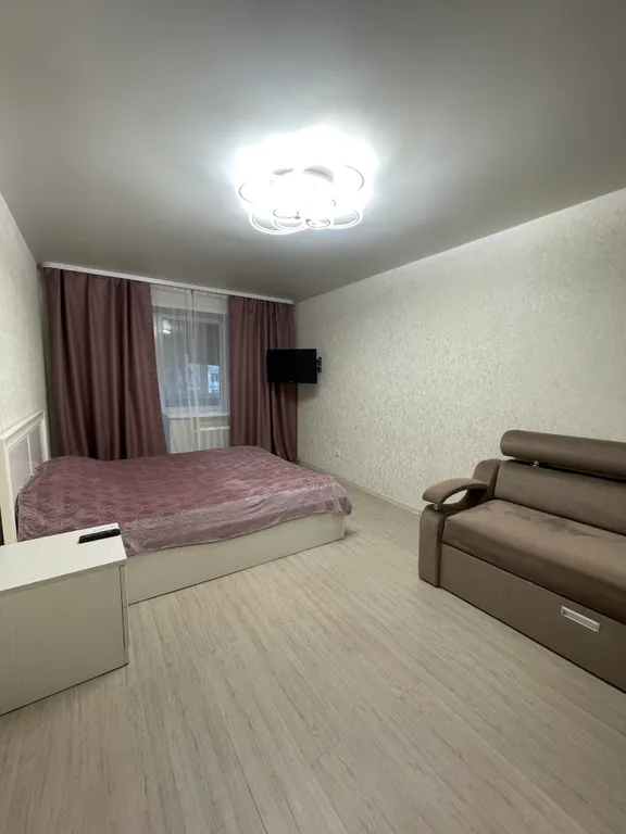 Квартира однокомнатная на улице Бирюкова, 35 м², Орехово-Зуево — спальня