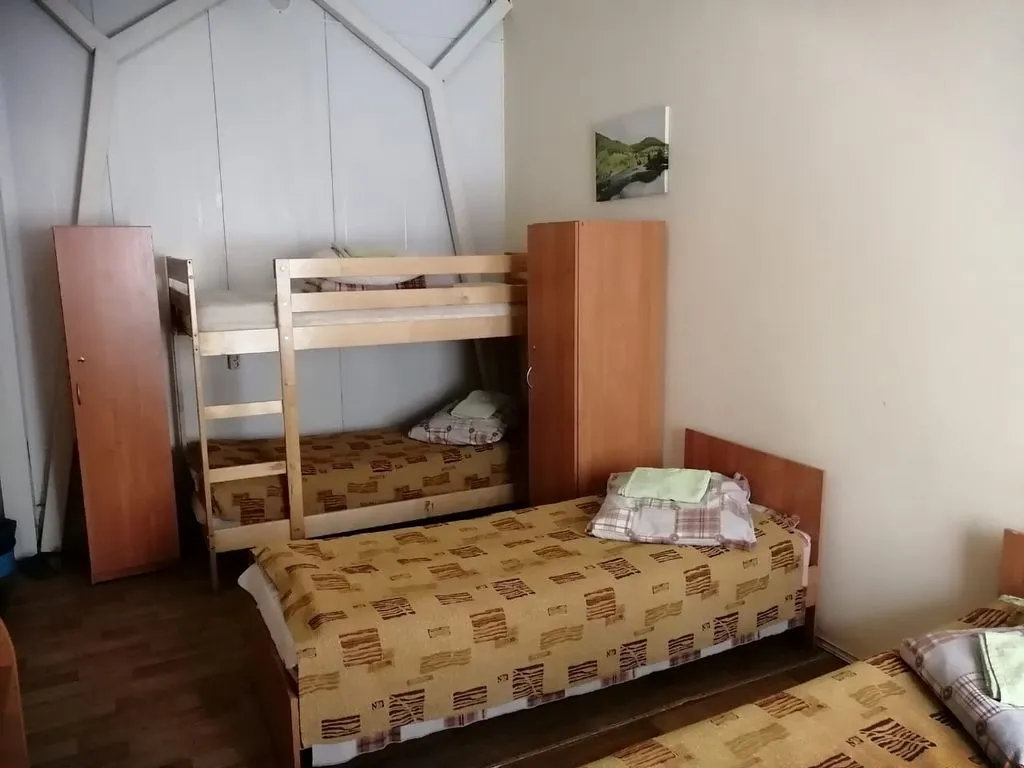 Многоместный смешанный номер хостел — Лукоморье, фото 1 из 4