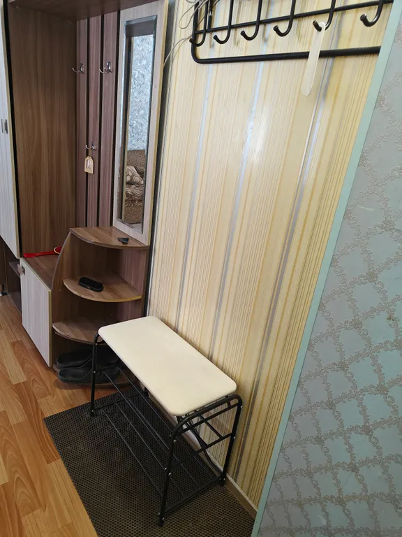 Квартира трёхкомнатная на улице Ленина, 65 м², Микунь — фото 9