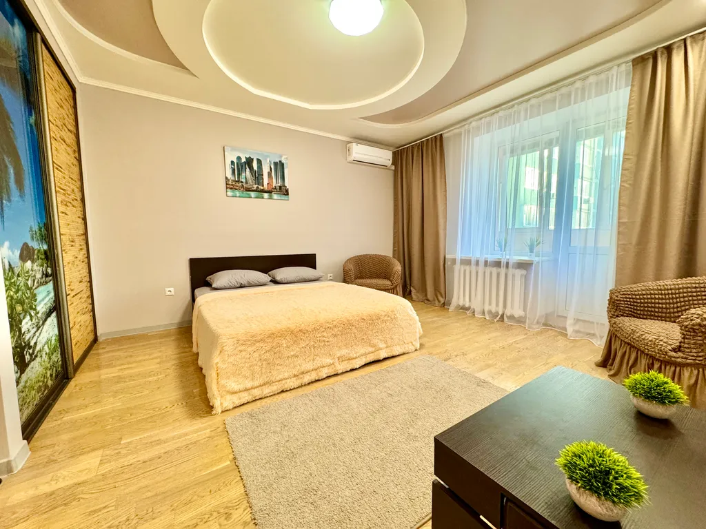 Квартира двухкомнатная в Самарском, 75 м², Самара — спальня, фото 18