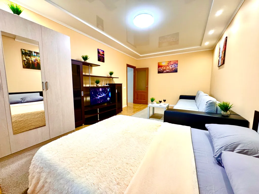 Квартира двухкомнатная в Самарском, 75 м², Самара — спальня, фото 4