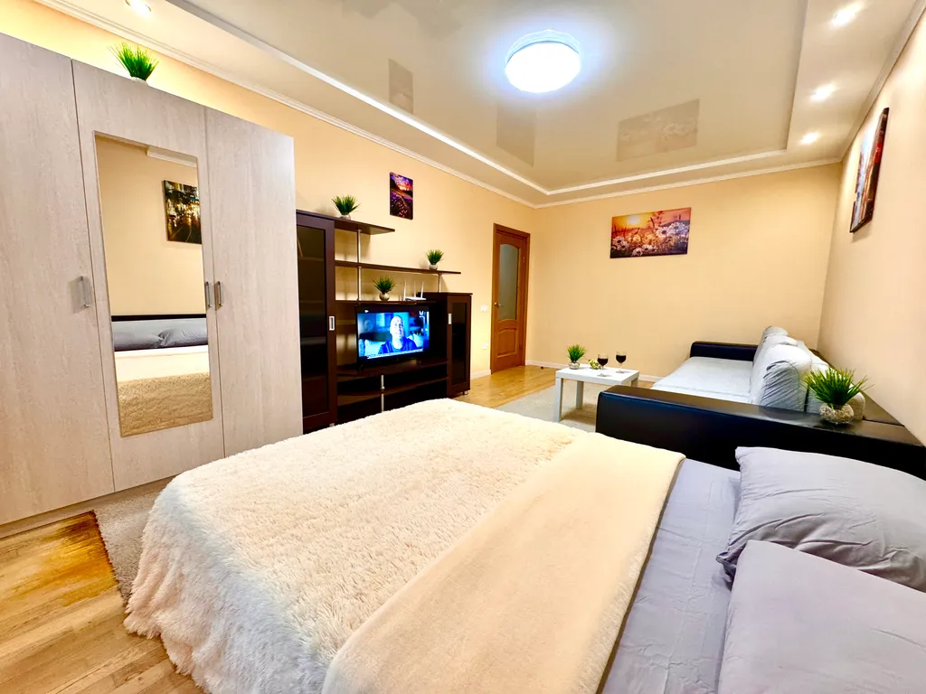 Квартира двухкомнатная в Самарском, 75 м², Самара — спальня, фото 5