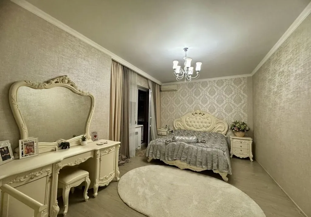 Квартира однокомнатная на улице Куйбышева, 54 м², Кисловодск — спальня, фото 2