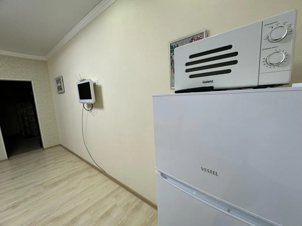 Квартира однокомнатная на улице Куйбышева, 54 м², Кисловодск — кухня, фото 9