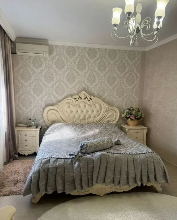 Квартира однокомнатная на улице Куйбышева, 54 м², Кисловодск — спальня, фото 4