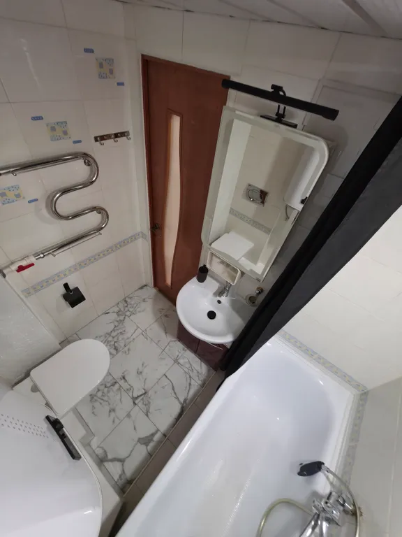 Квартира двухкомнатная в Ленинском, 41 м², Владивосток — ванная комната, фото 2