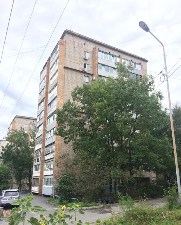 Квартира двухкомнатная в Ленинском, 41 м², Владивосток — двор