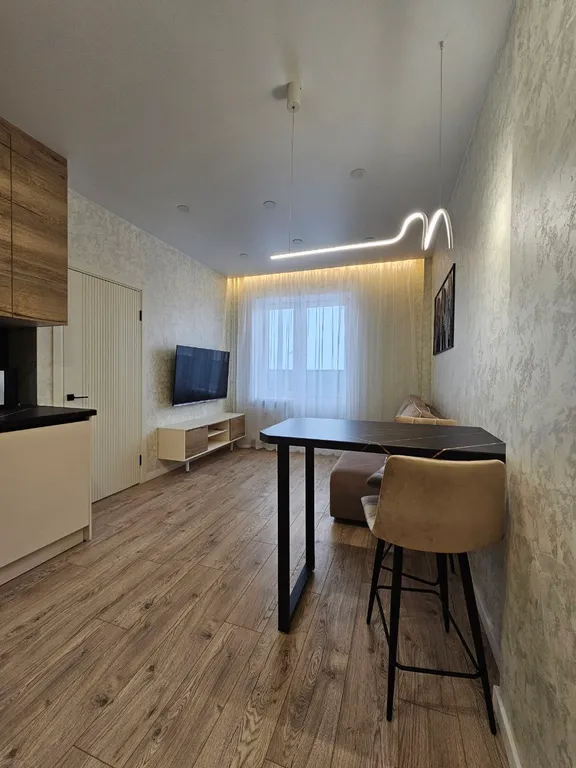 Квартира однокомнатная на улице Балтийской, 39 м², Борисовичи — кухня, фото 4