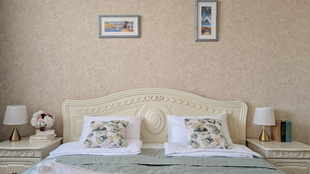 Квартира трёхкомнатная на улице Комарова, 75 м², Ессентуки — фото 12