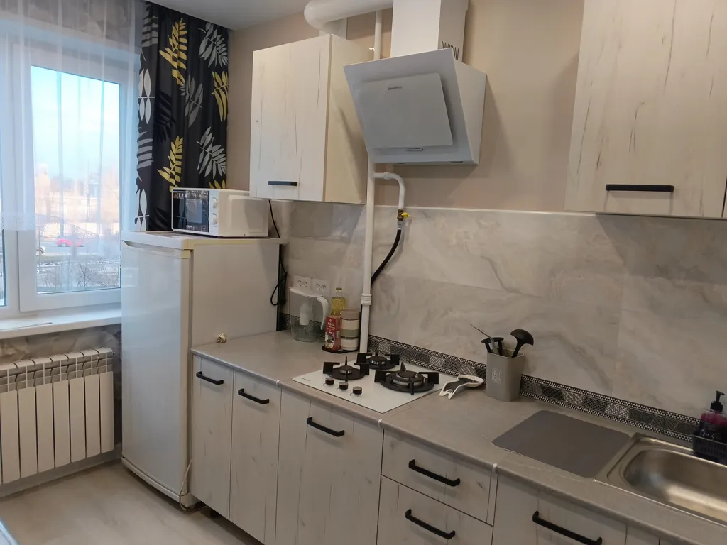 Квартира двухкомнатная у Московской, в Канавино, 48 м², Нижний Новгород — кухня, фото 2