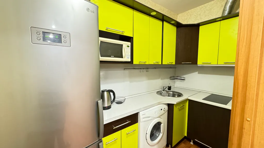 Квартира трёхкомнатная на набережной Ярыгинской, 71 м², Красноярск — фото 5