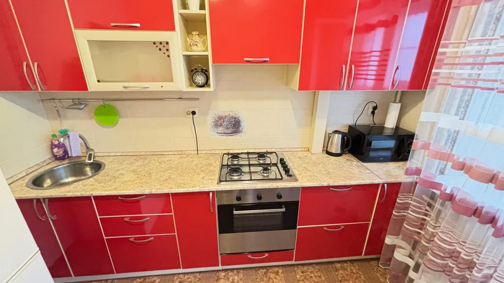 Квартира однокомнатная на улице 339-й Стрелковом Дивизии, 40 м², Ростов-на-Дону — кухня, фото 4