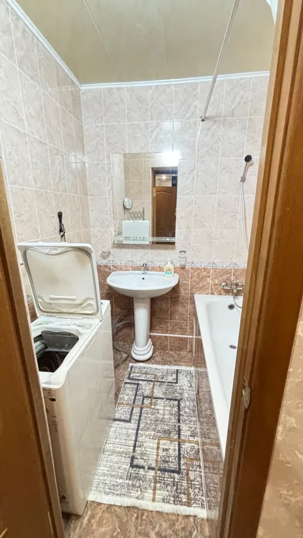 Квартира однокомнатная на улице 339-й Стрелковом Дивизии, 40 м², Ростов-на-Дону — ванная комната