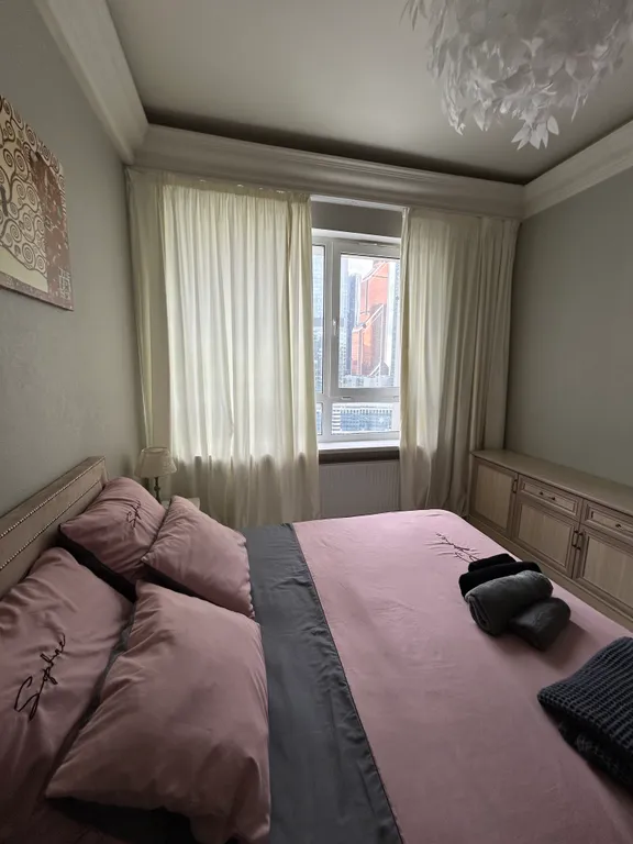 Квартира двухкомнатная у метро Москва-Сити, 56 м² — спальня, фото 2