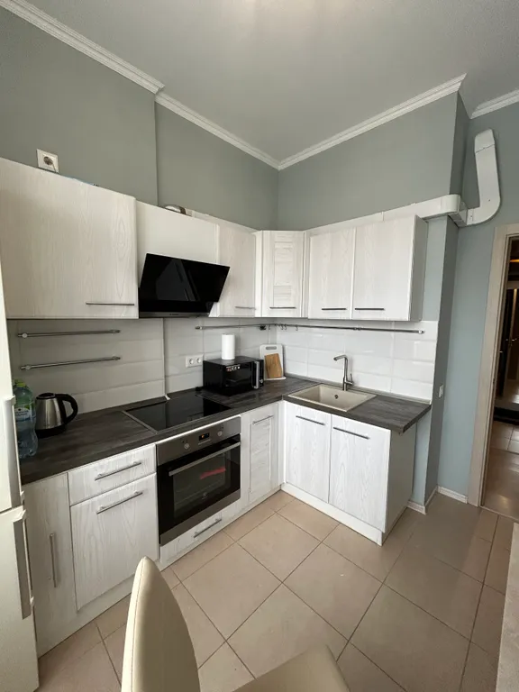Квартира двухкомнатная у метро Москва-Сити, 56 м² — кухня, фото 2