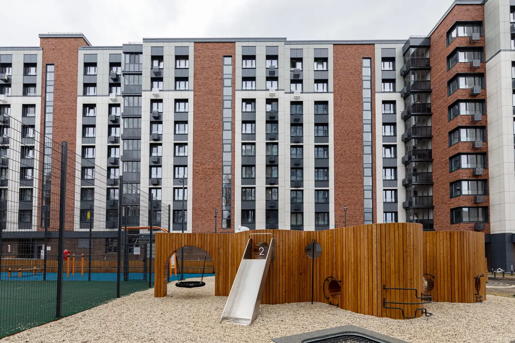Квартира однокомнатная в Советском, 48 м², Казань — двор, фото 2