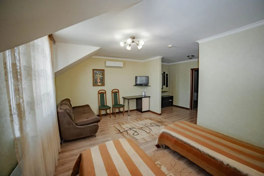 Фото отеля «Комфорт», 3