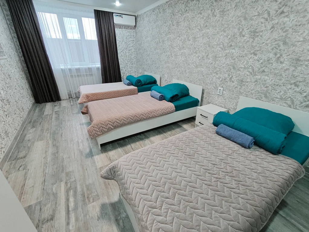 Квартира трёхкомнатная на улице Текстильной, 75 м², Шахты — фото 11