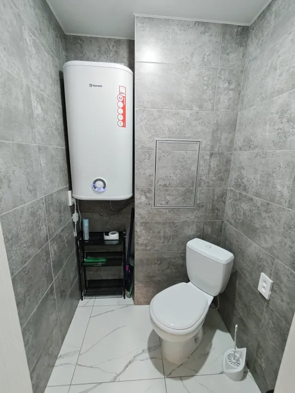 Квартира трёхкомнатная на улице Текстильной, 75 м², Шахты — фото 19