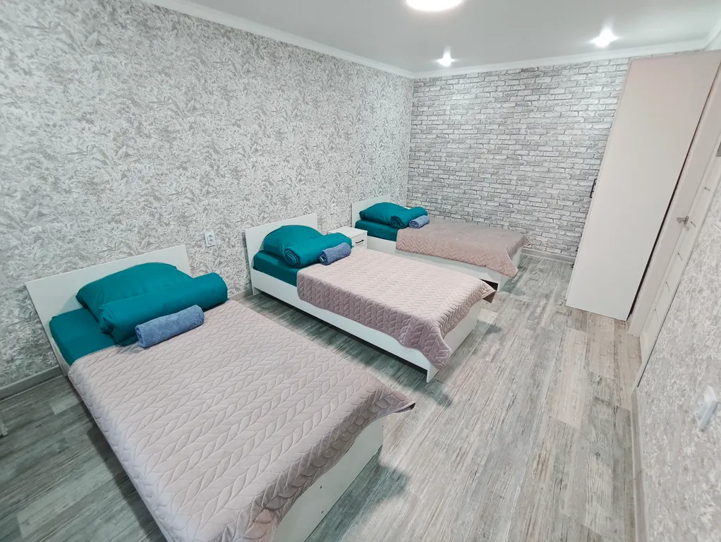 Квартира трёхкомнатная на улице Текстильной, 75 м², Шахты — фото 9