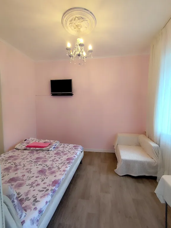 Квартира однокомнатная на улице Октябрьской, 25 м², Минеральные Воды — спальня, фото 2