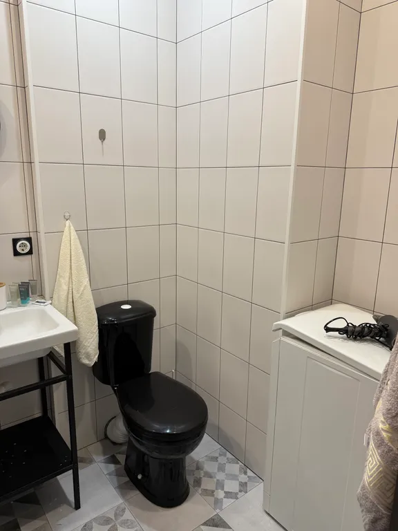 Студия однокомнатная в Дзержинском, 27 м², Волгоград — ванная комната, фото 5