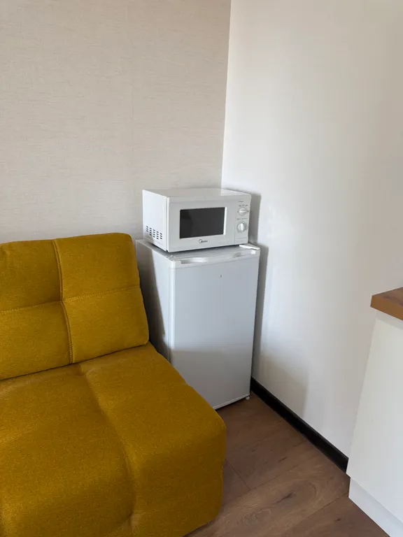Студия однокомнатная в Дзержинском, 27 м², Волгоград — спальня, фото 5