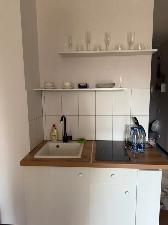 Студия однокомнатная в Дзержинском, 27 м², Волгоград — кухня, фото 3