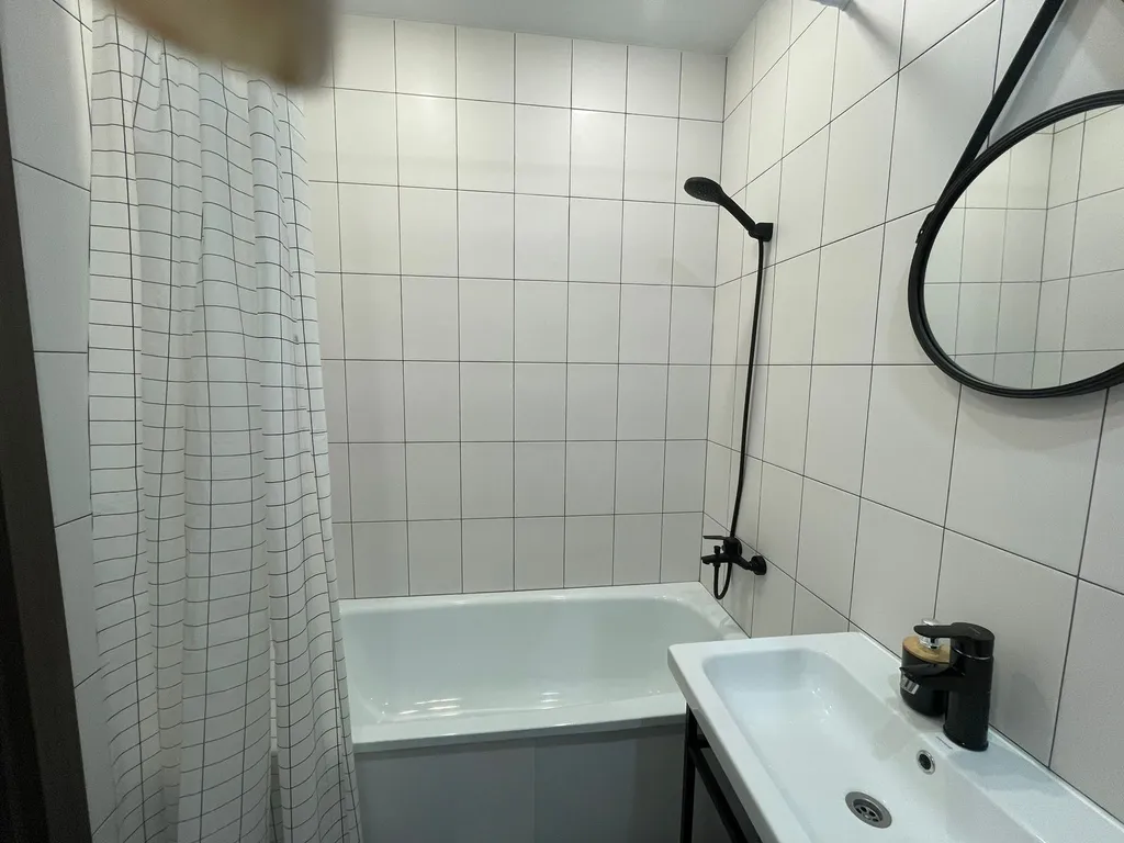 Студия однокомнатная в Дзержинском, 27 м², Волгоград — ванная комната, фото 3