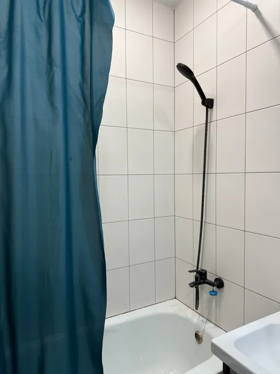 Студия однокомнатная в Дзержинском, 27 м², Волгоград — ванная комната, фото 4