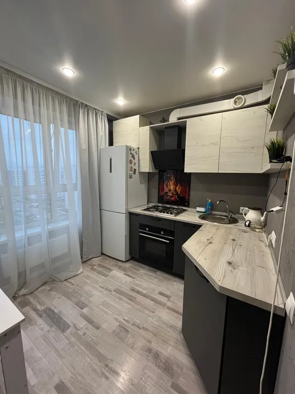 Квартира однокомнатная на улице Большой Московской, 30 м², Великий Новгород — кухня