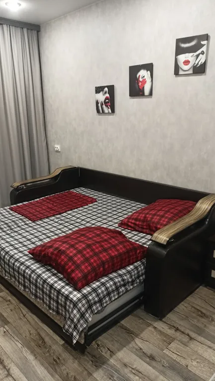 Квартира однокомнатная в микрорайоне 5-й, 36 м², Камышин — спальня, фото 5