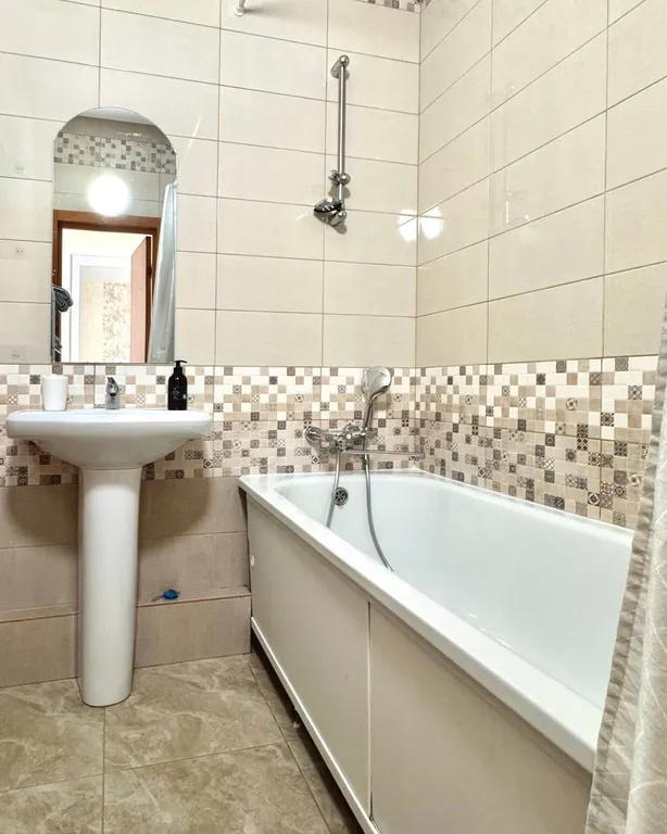 Квартира двухкомнатная на шоссе Лососинском, 45 м², Петрозаводск — фото 9