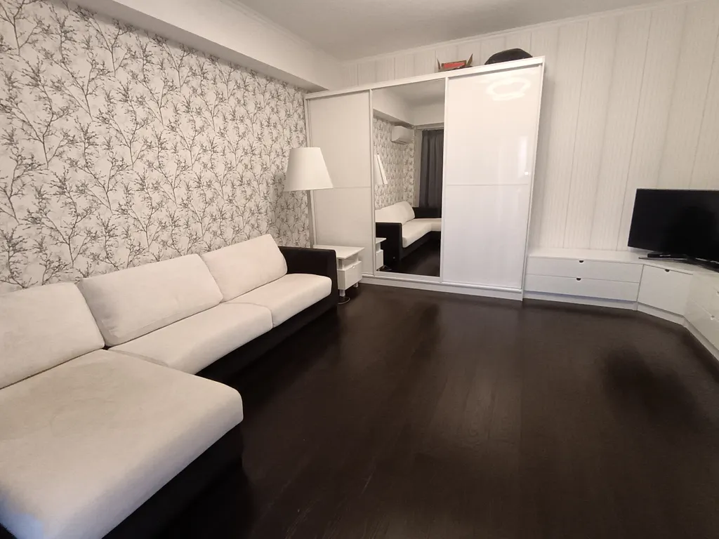 Квартира однокомнатная на улице Революционной, 65 м², Геленджик — фото 9