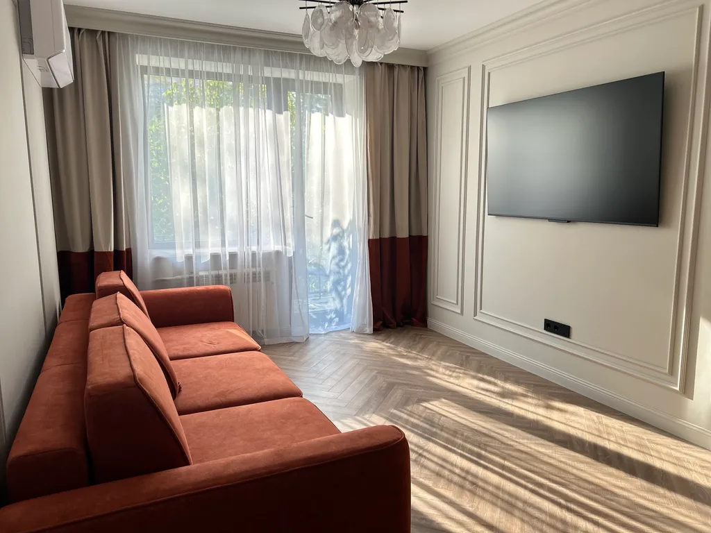 Квартира двухкомнатная на улице Куйбышева, 50 м², Кисловодск — спальня, фото 11