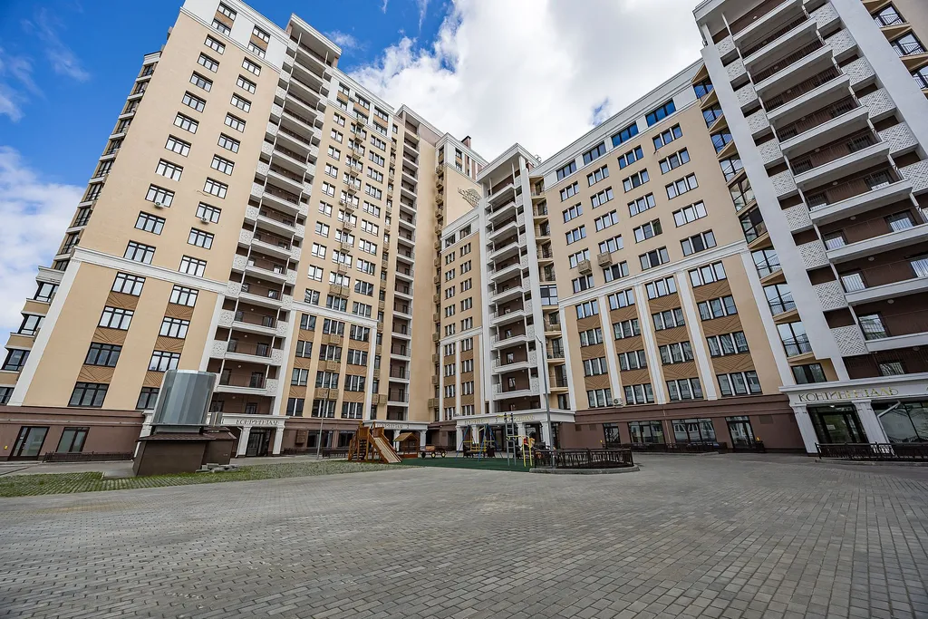 Квартира однокомнатная у Горьковской, в Кузнечихе, 55 м², Нижний Новгород — двор, фото 4