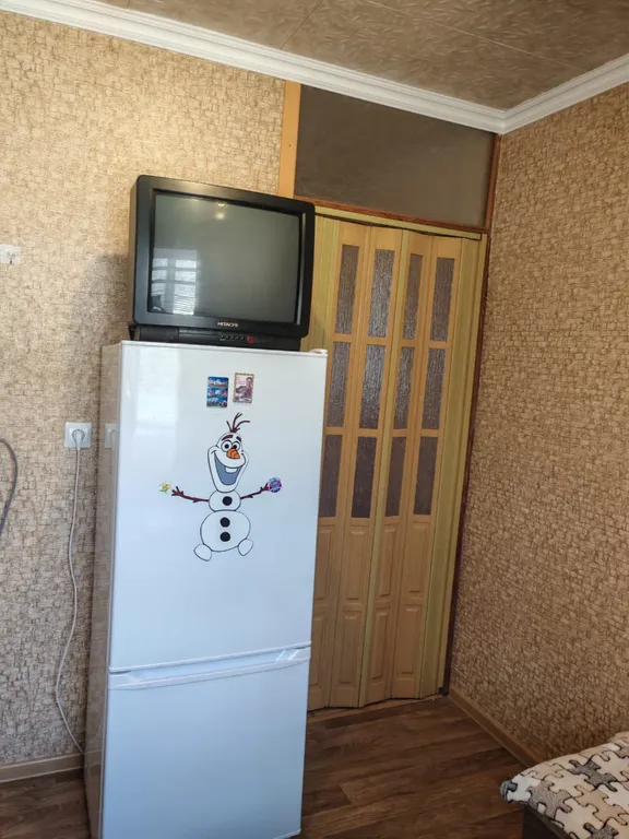 Квартира двухкомнатная на улице Гостинодворской, 51 м², Старая Русса — кухня