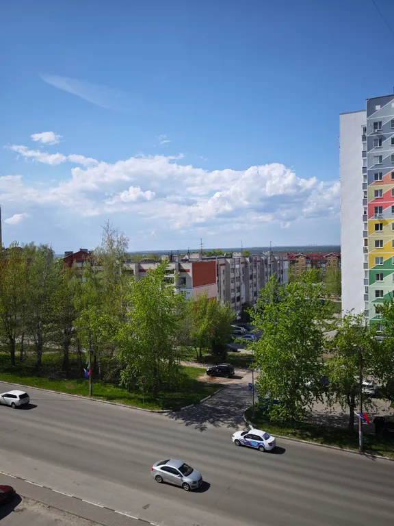 Квартира двухкомнатная на бульваре Нефтепереработчикове, 60 м², Кстово — двор
